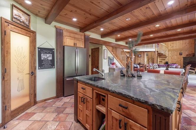 Kitchen island and dining bar